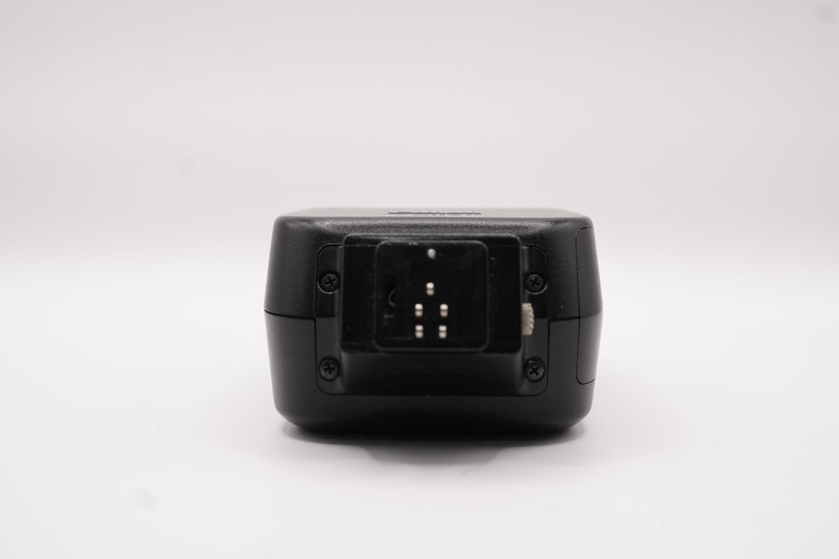 Canon Speedlite 200E (con estuche)
