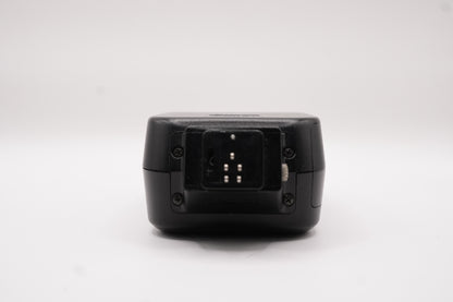 Canon Speedlite 200E (con estuche)