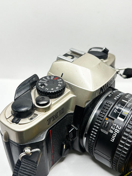 Nikon FM10